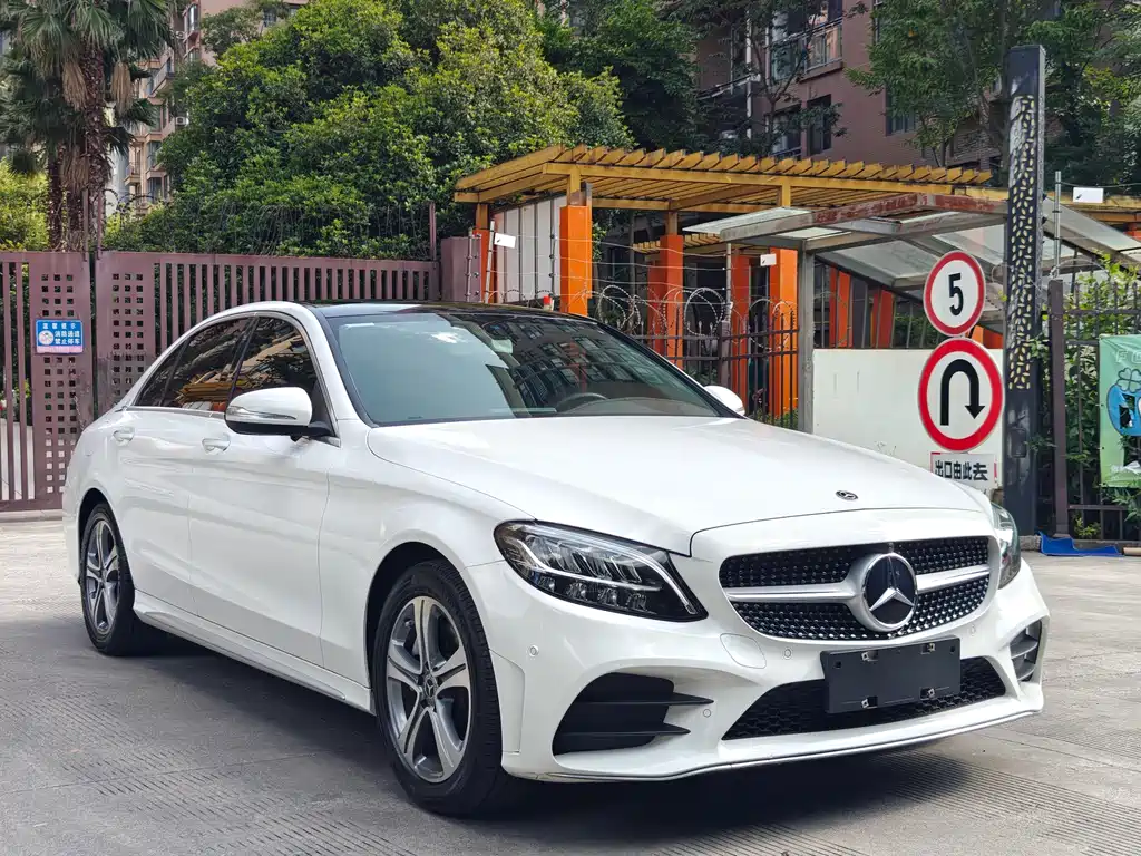Mercedes-Benz C-Class 2019 — фото 3