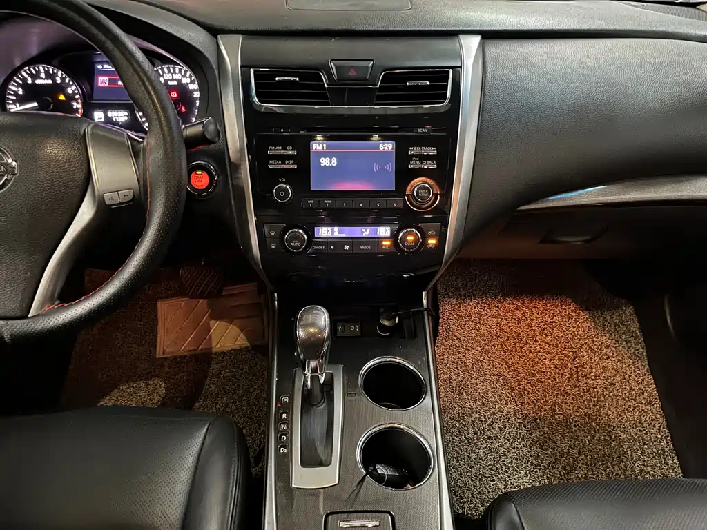 Nissan Teana 2015 — фото 11