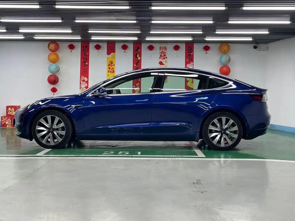 Tesla Model 3 2020 — фото 4