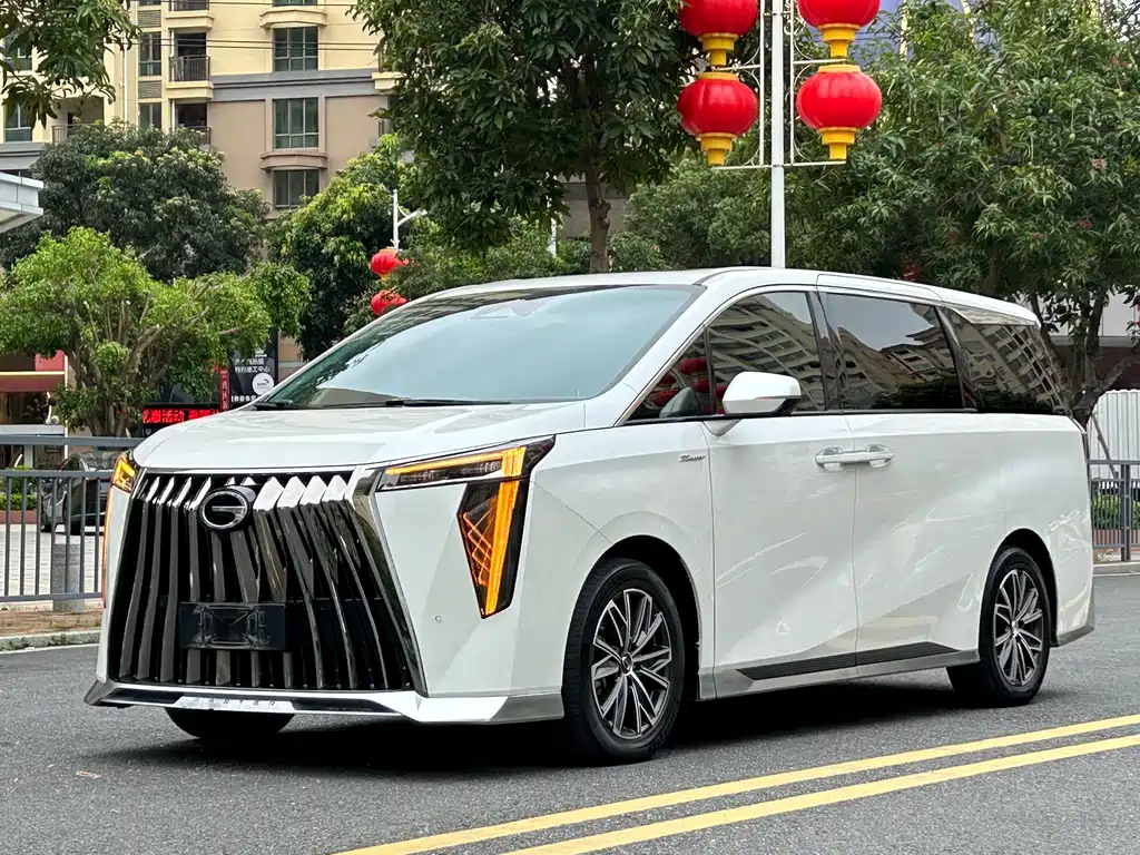 GAC Motor Trumpchi M8 2023 — фото 1