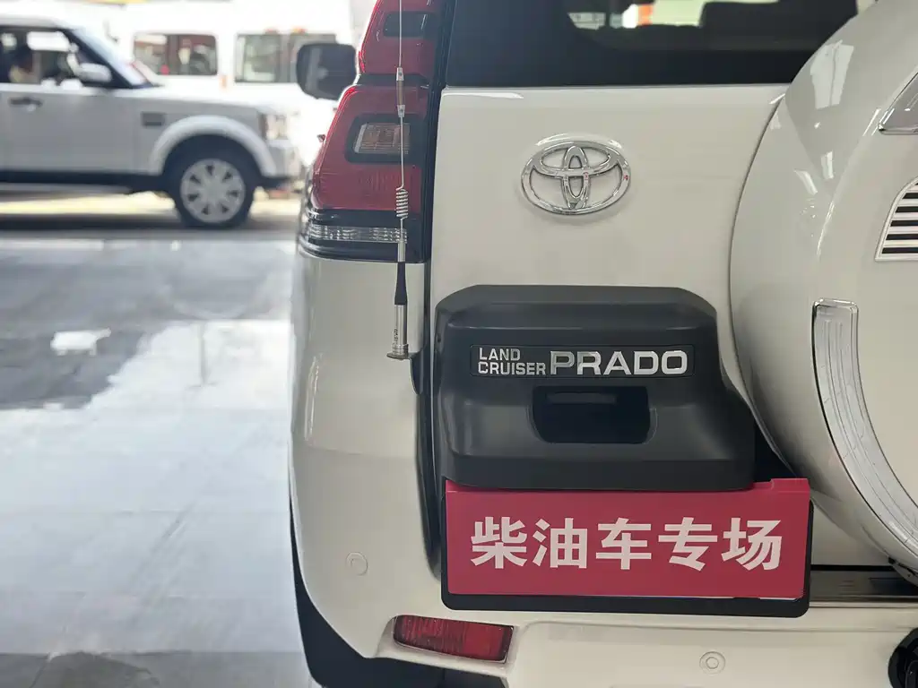 Toyota Prado 2019 — фото 19