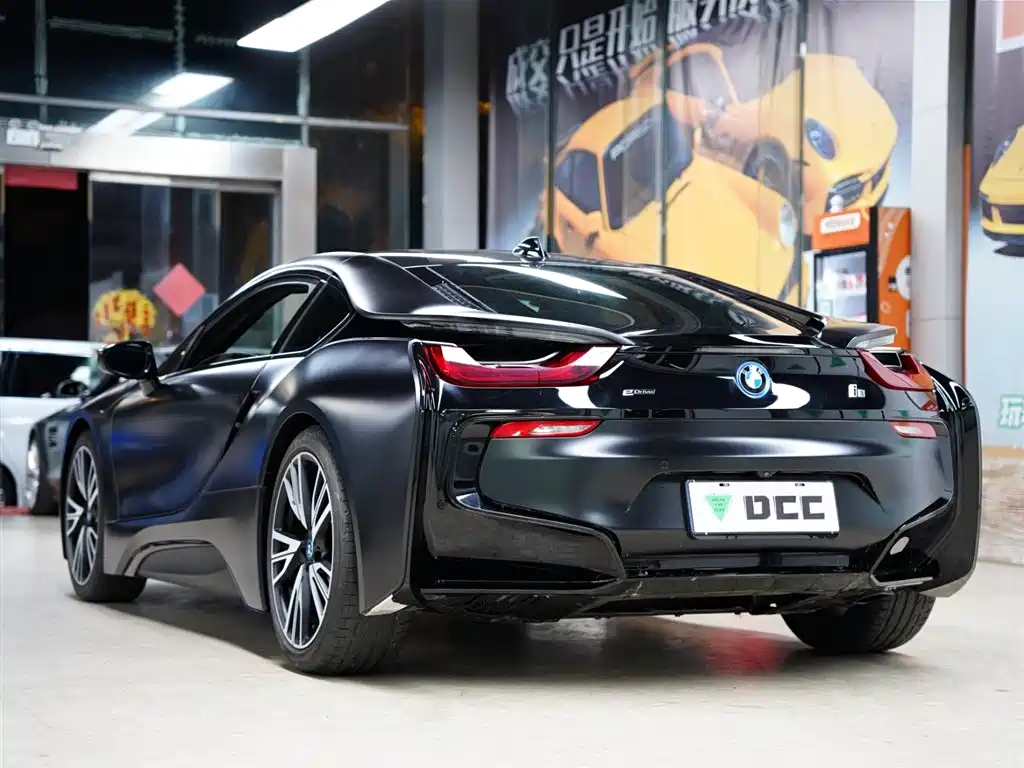 BMW i8 2017 — фото 4