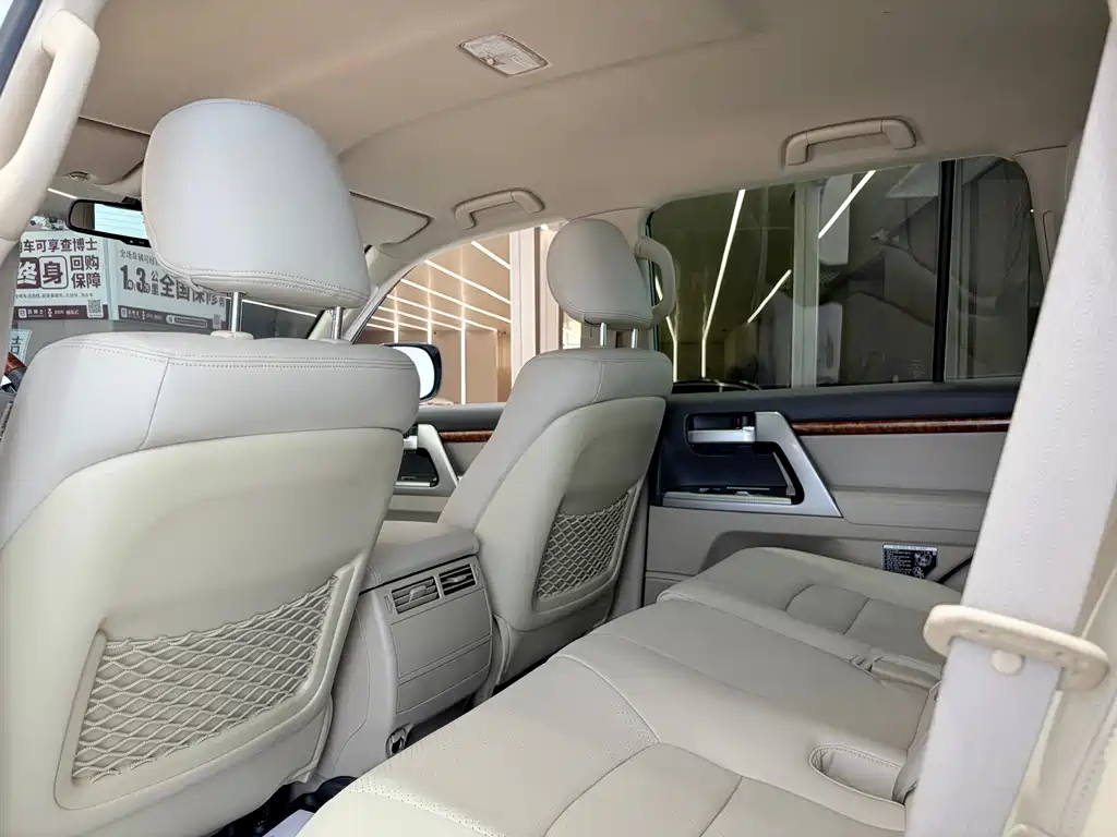 Toyota Land Cruiser 2015 — фото 17