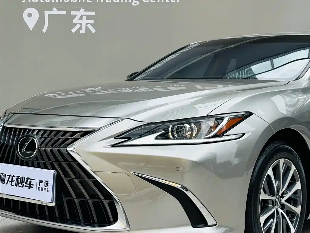 Lexus ES 2024 — фото 18