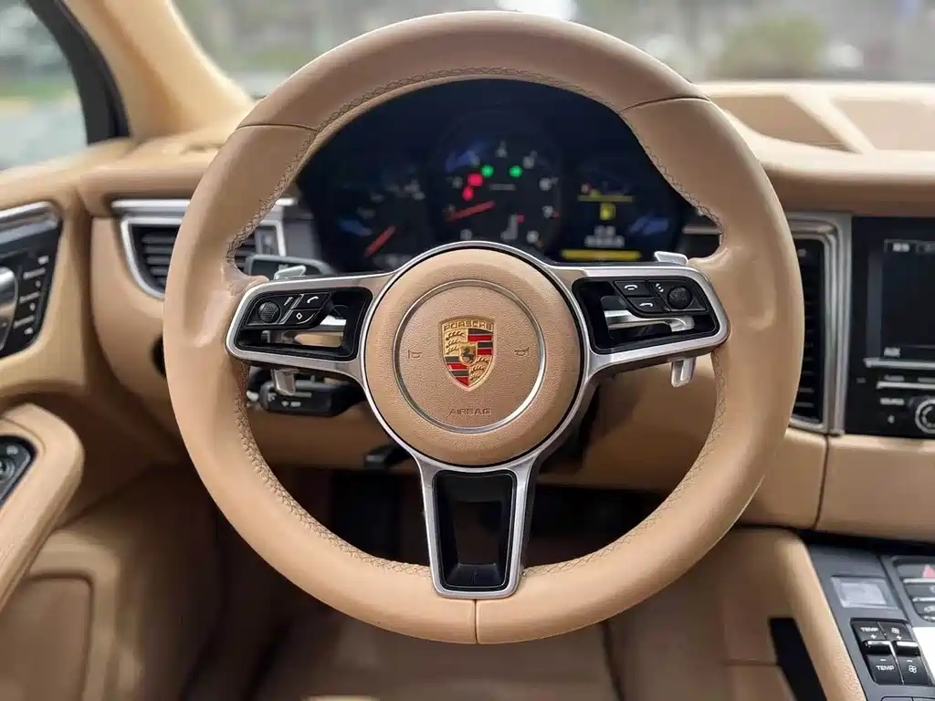 Porsche Macan 2015 — фото 13