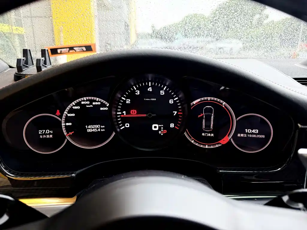 Porsche Panamera 2018 — фото 11