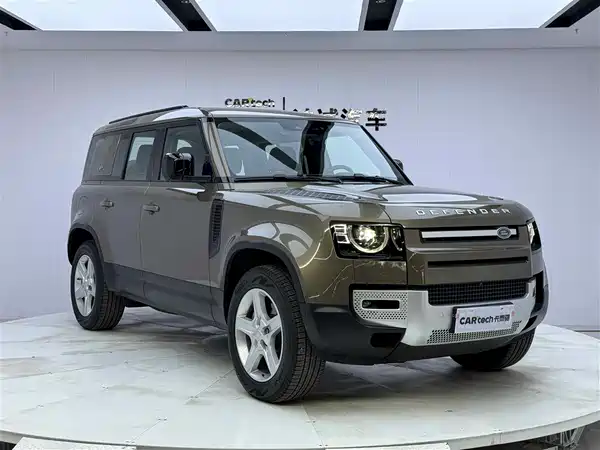 Land Rover Defender 2020