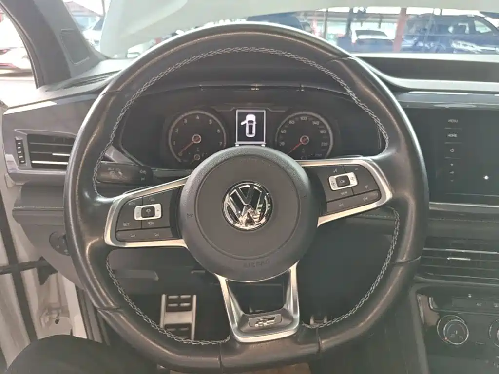 Volkswagen Tharu 2019 — фото 11