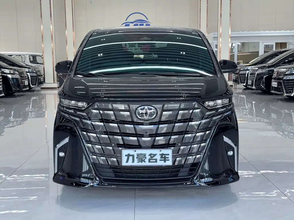 Toyota Alphard 2024 — фото 2