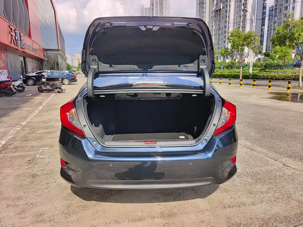 Honda Civic 2021 — фото 15