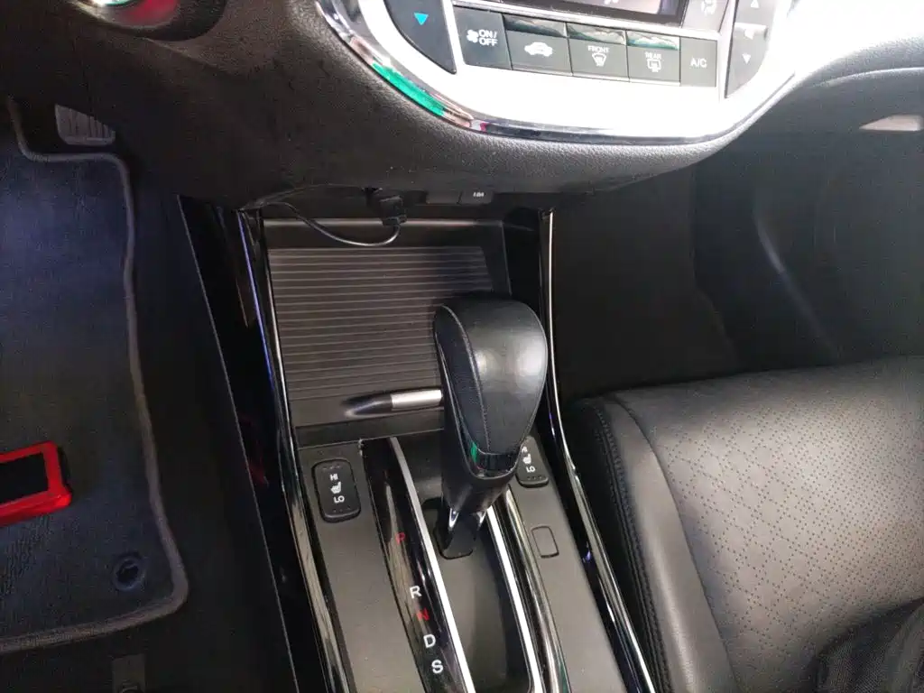 Honda Jade 2018 — фото 10