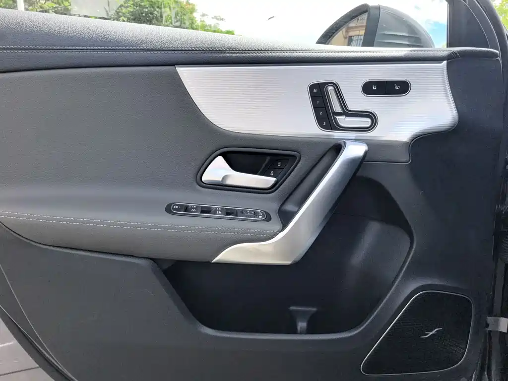 Mercedes-Benz A-Class AMG 2021 — фото 10