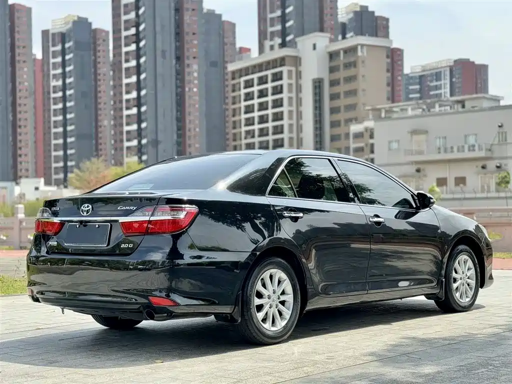 Toyota Camry 2017