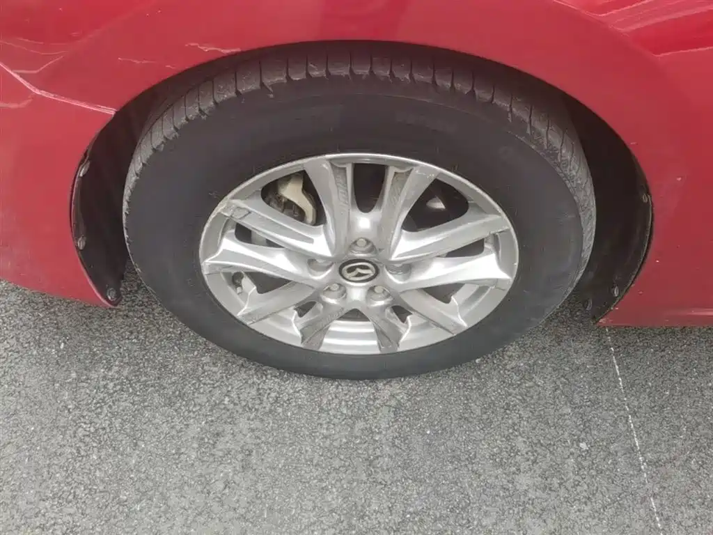Mazda 3 Axela 2015 — фото 23