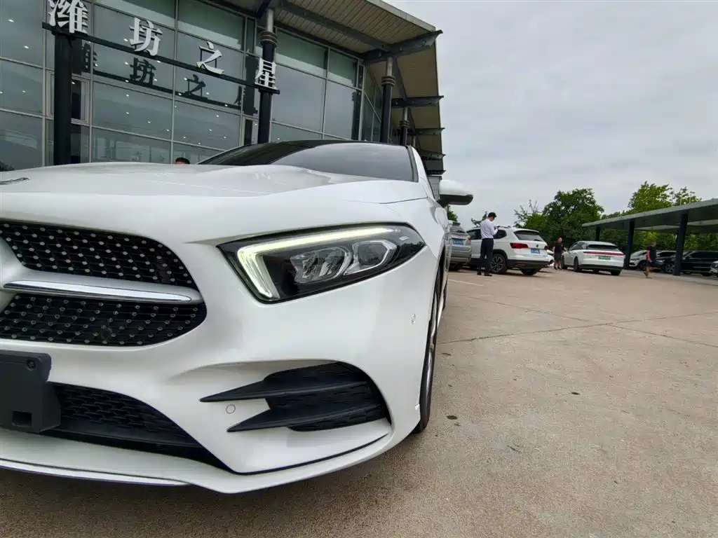 Mercedes-Benz A-Class 2020 — фото 17
