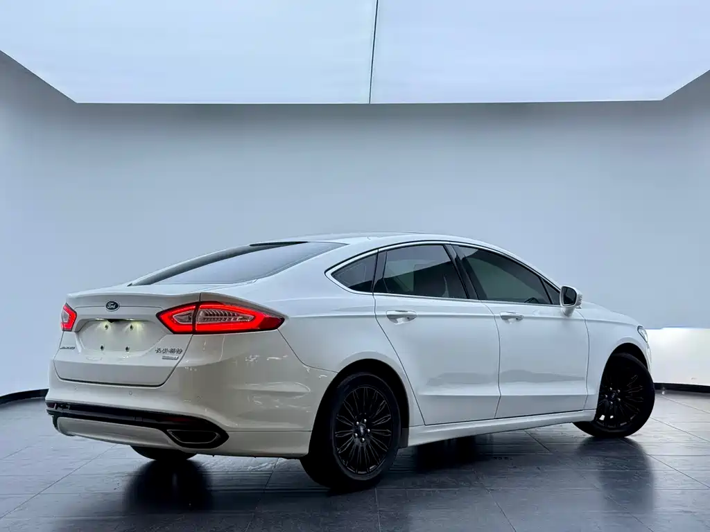 Ford Mondeo 2016 — фото 4