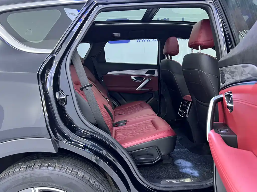Jetour X70 PLUS 2023 — фото 21