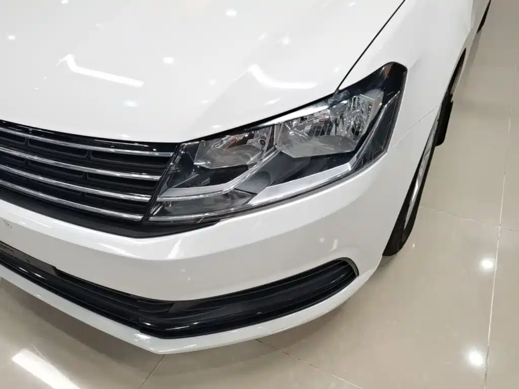 Volkswagen Lavida 2018 — фото 24