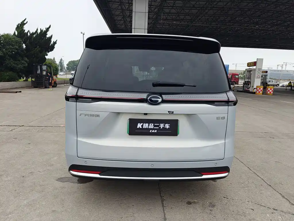 GAC Motor E8 PHEV 2024 — фото 6