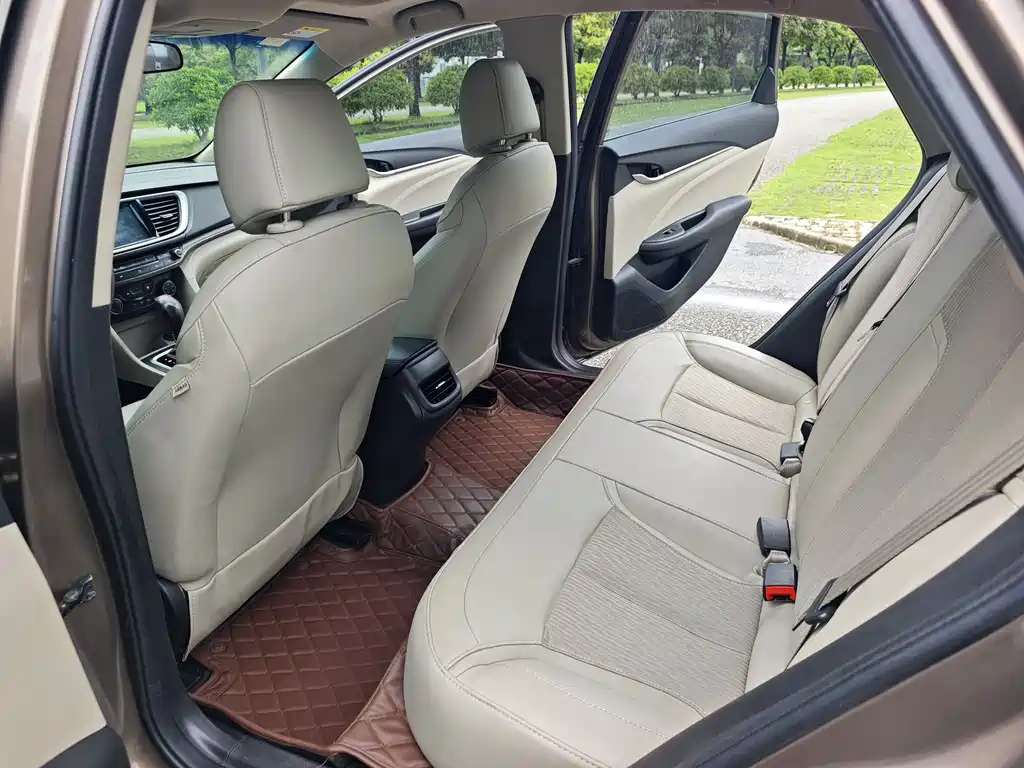 Buick Excelle 2017 — фото 16