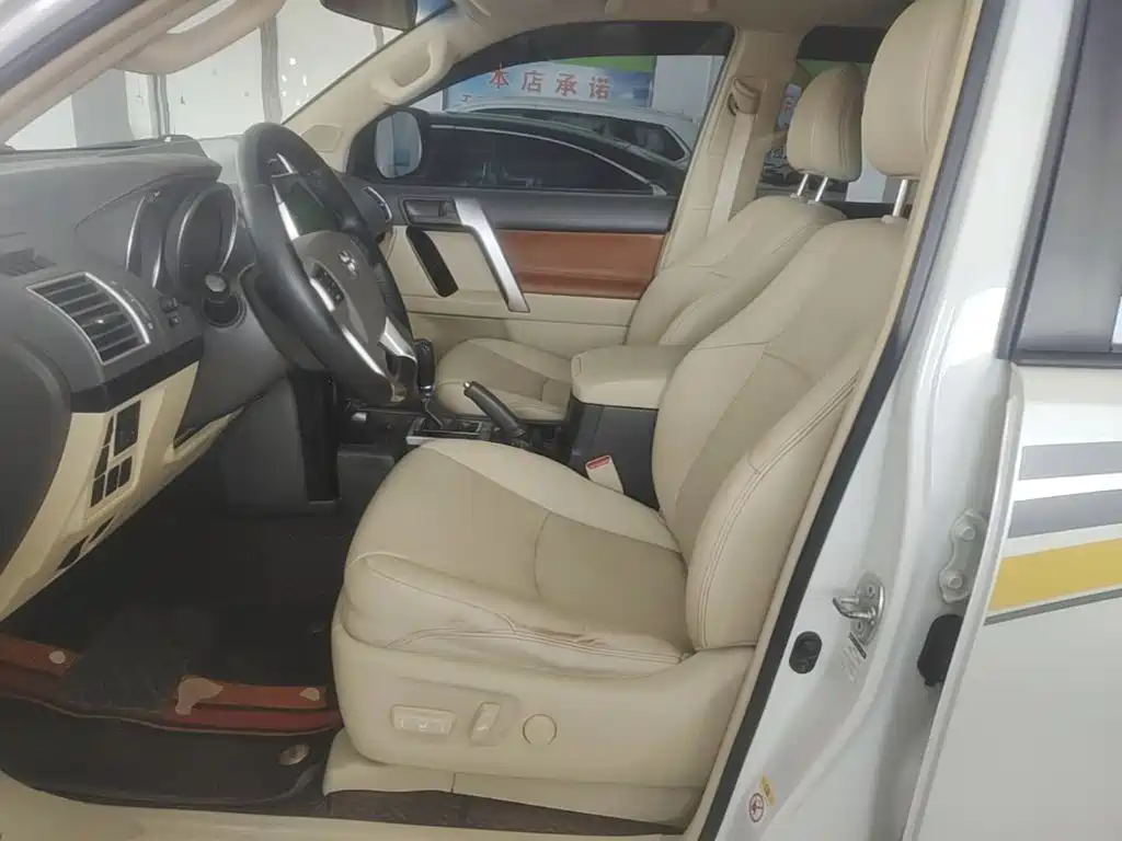 Toyota Prado 2016 — фото 15