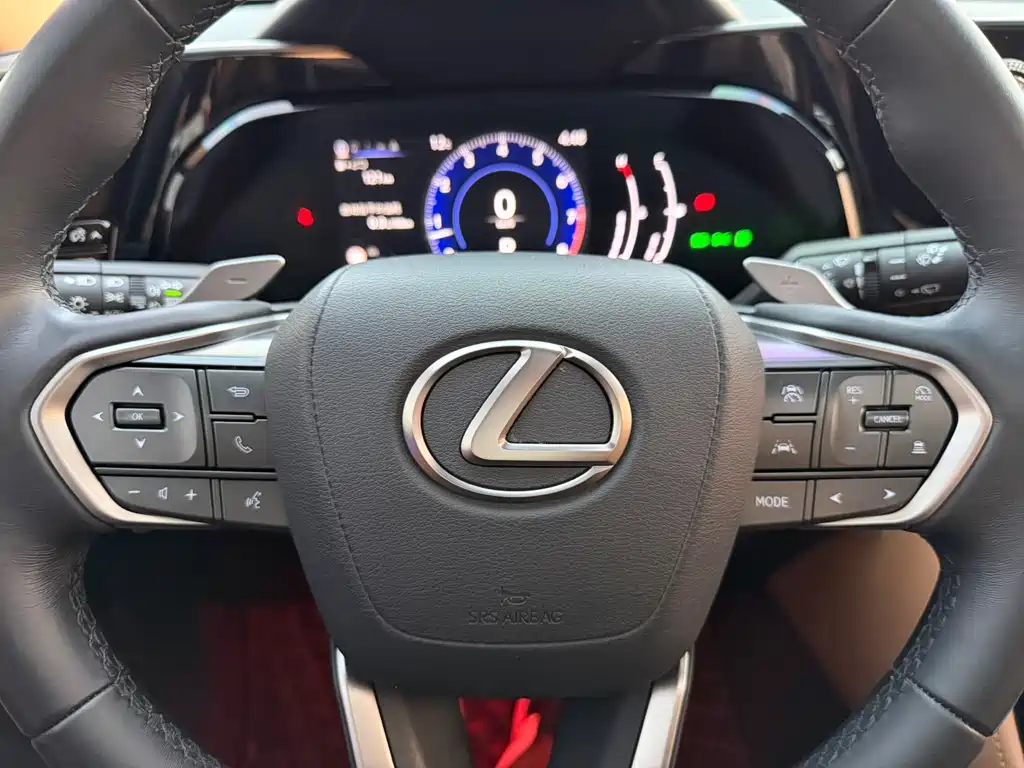 Lexus NX 2022 — фото 11