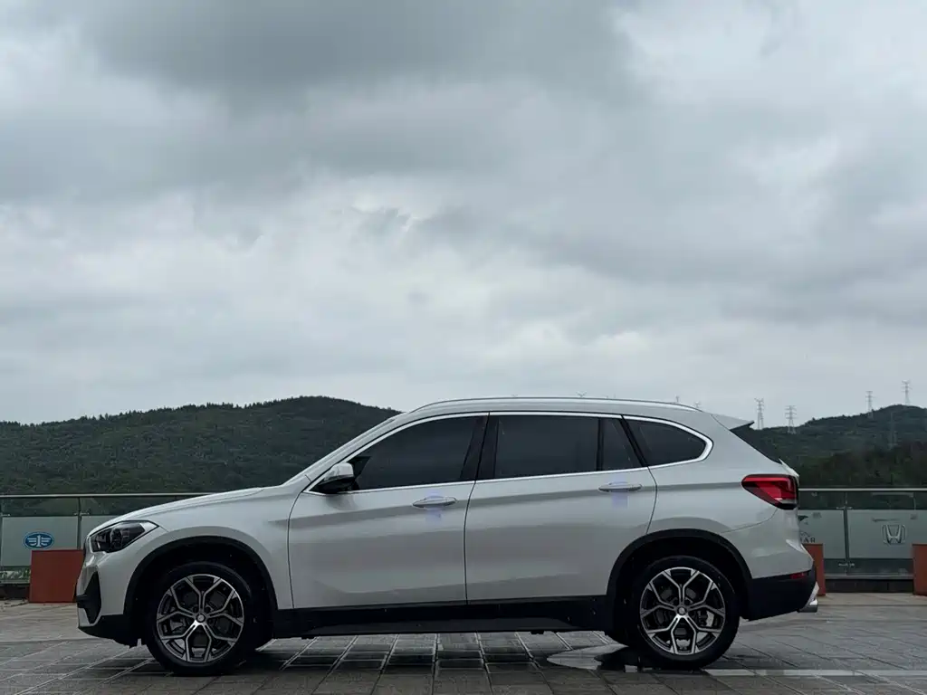 BMW X1 2022 — фото 10