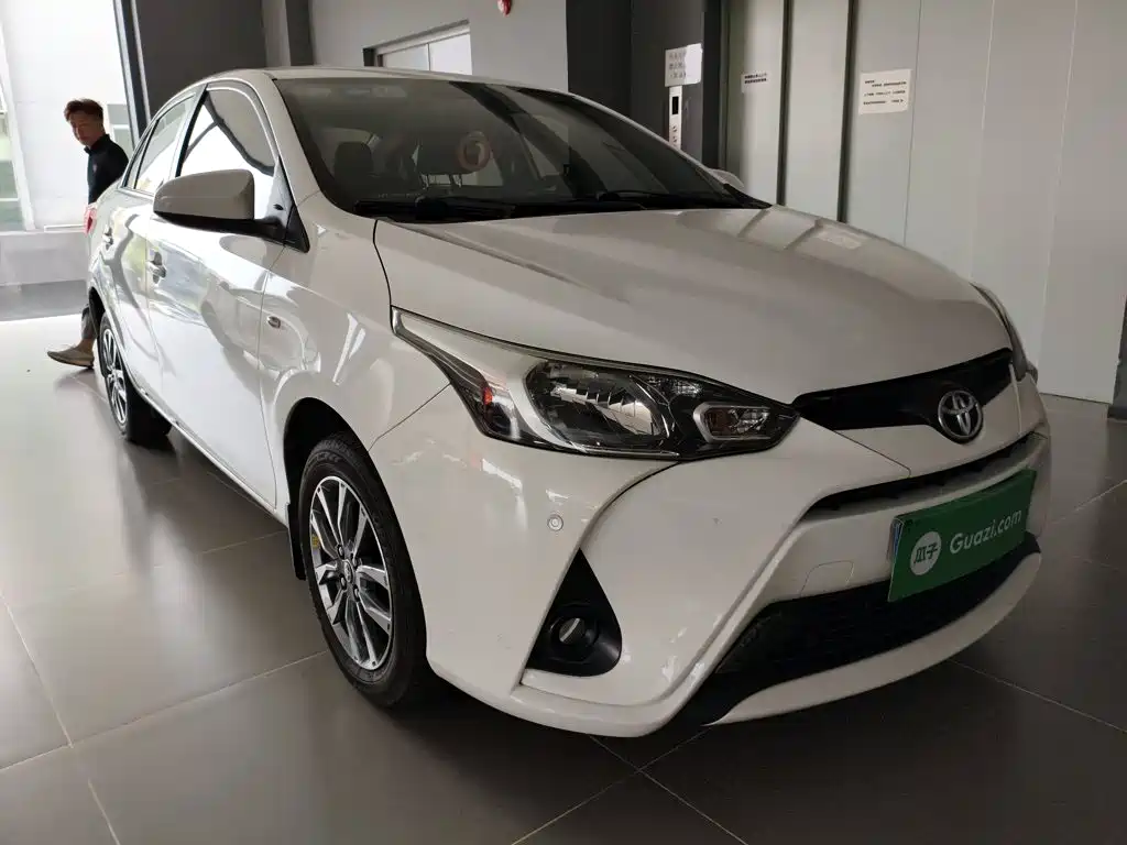 Toyota Yaris L 2018 — фото 22