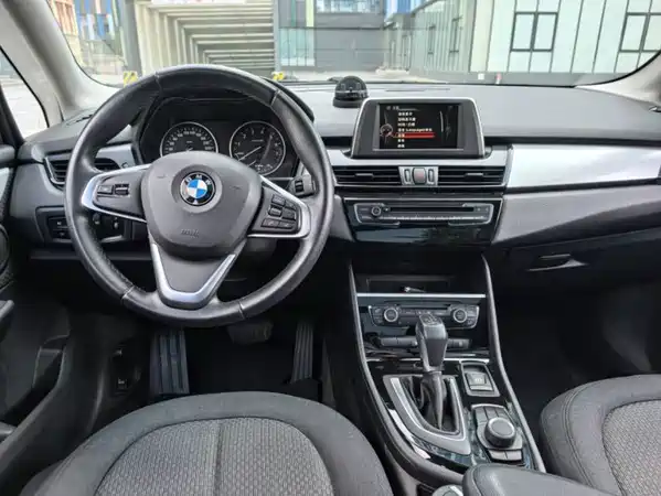 BMW 2 Series Station Wagon 2016