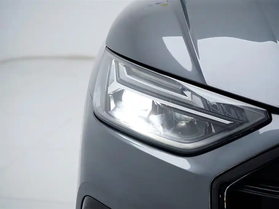 Audi Q5L 2022 — фото 16