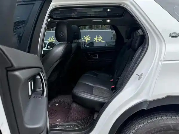 Land Rover Discovery Sport 2016
