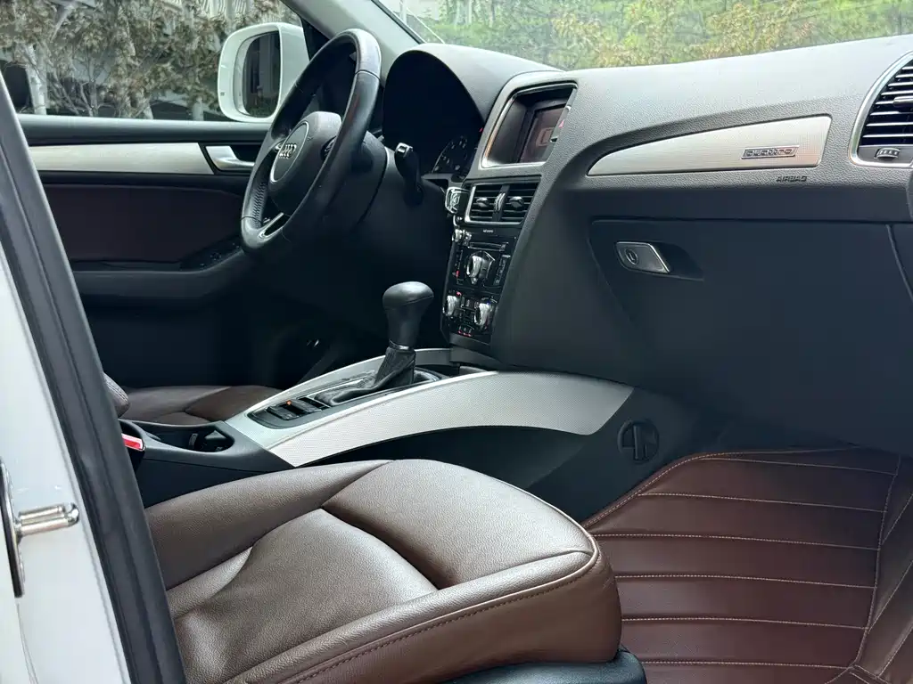 Audi Q5 2015 — фото 37