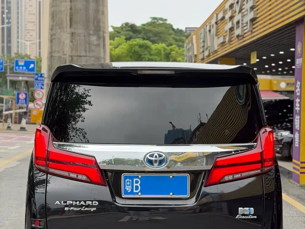 Toyota Vellfire 2019 — фото 9