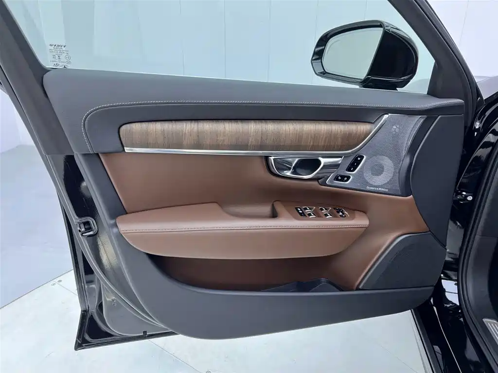 Volvo S90 2024 — фото 15