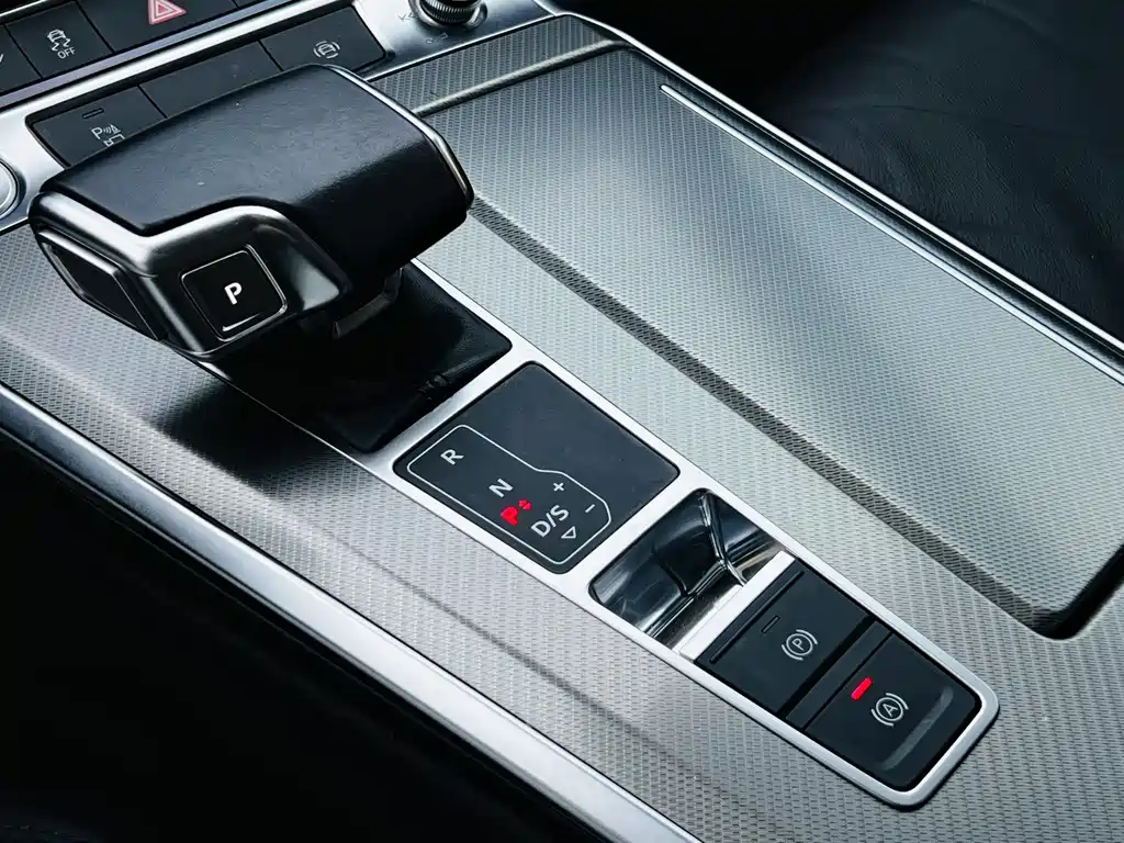 Audi A6L 2020 — фото 19