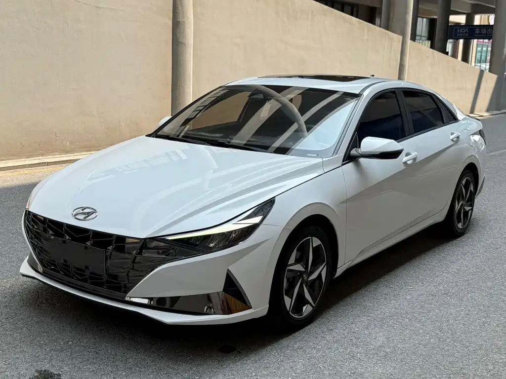 Hyundai Elantra 2021