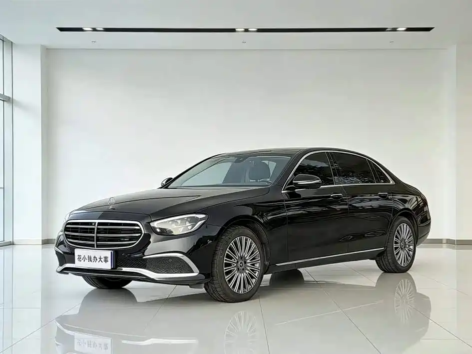 Mercedes-Benz E-Class 2023 — фото 3