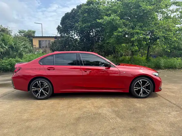 BMW 3 Series 2023