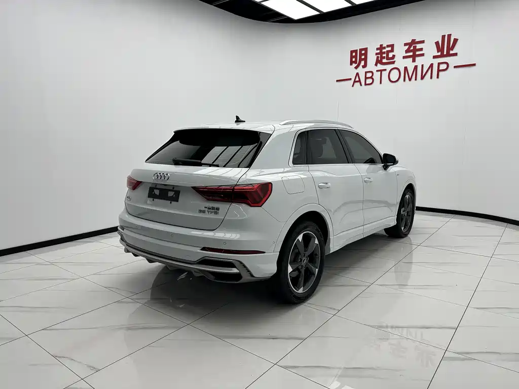 Audi Q3 2022 — фото 9