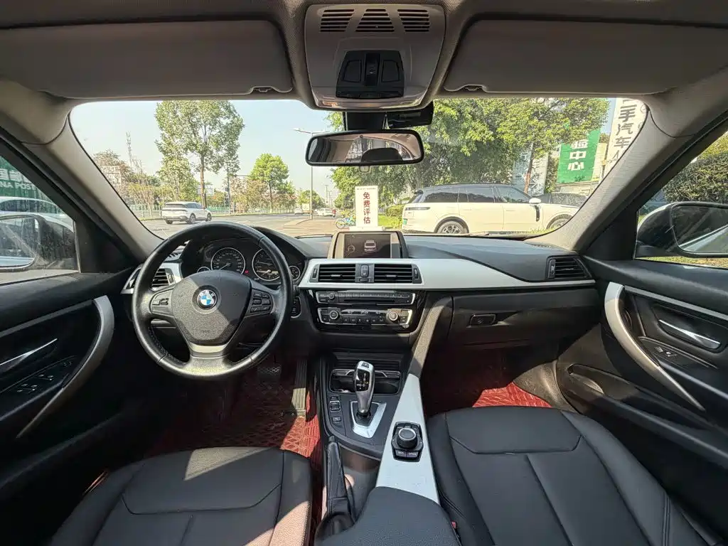 BMW 3 Series 2016 — фото 13