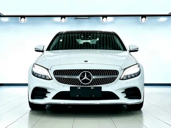 Mercedes-Benz C-Class 2021