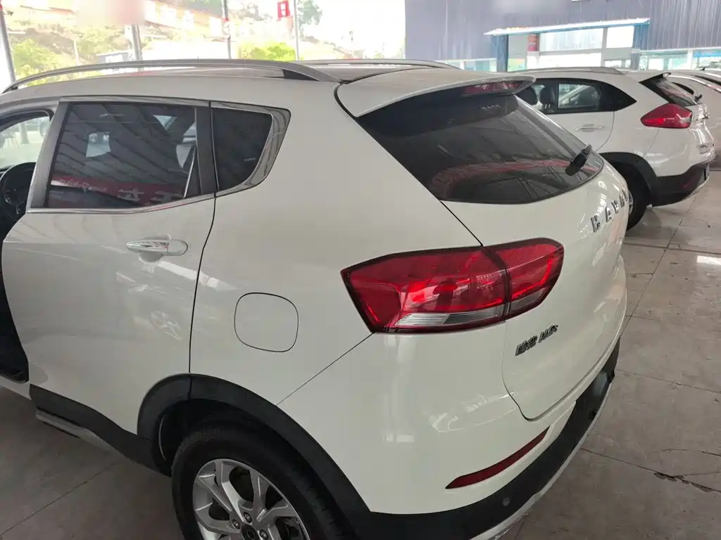 Haval H2s 2017 — фото 23