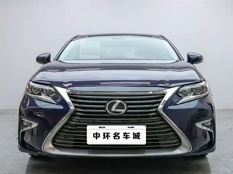 Lexus ES 2017