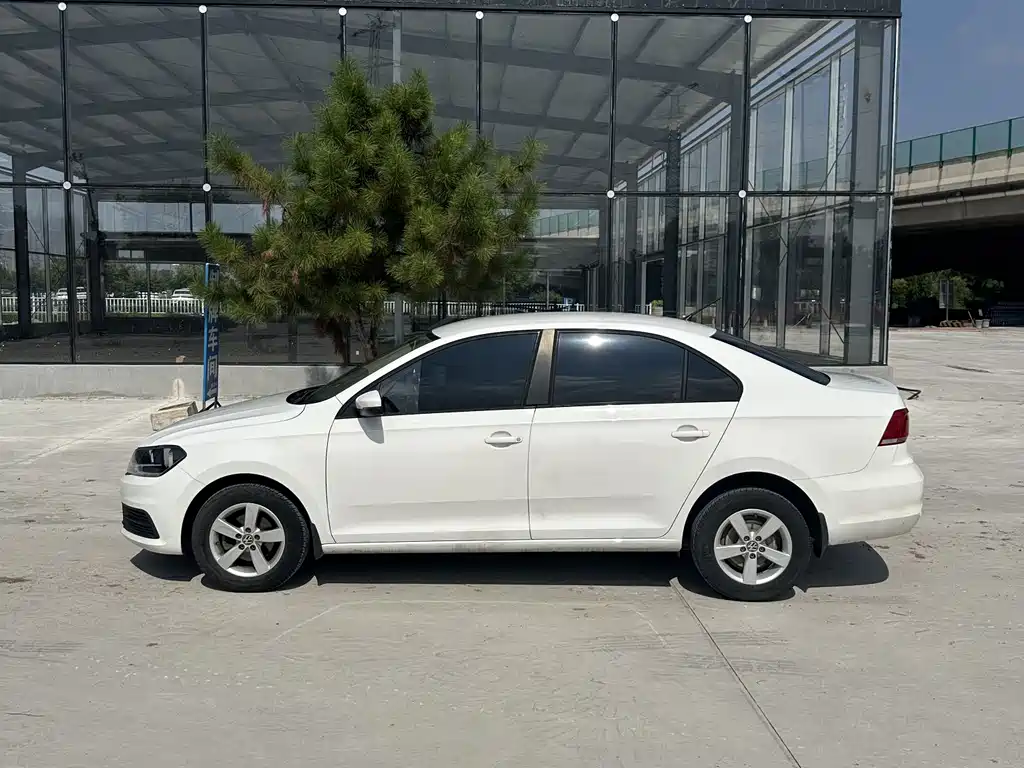 Volkswagen Santana 2016