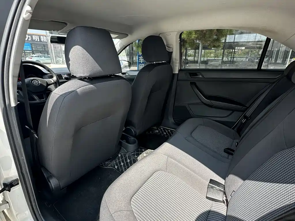 Volkswagen Santana 2016
