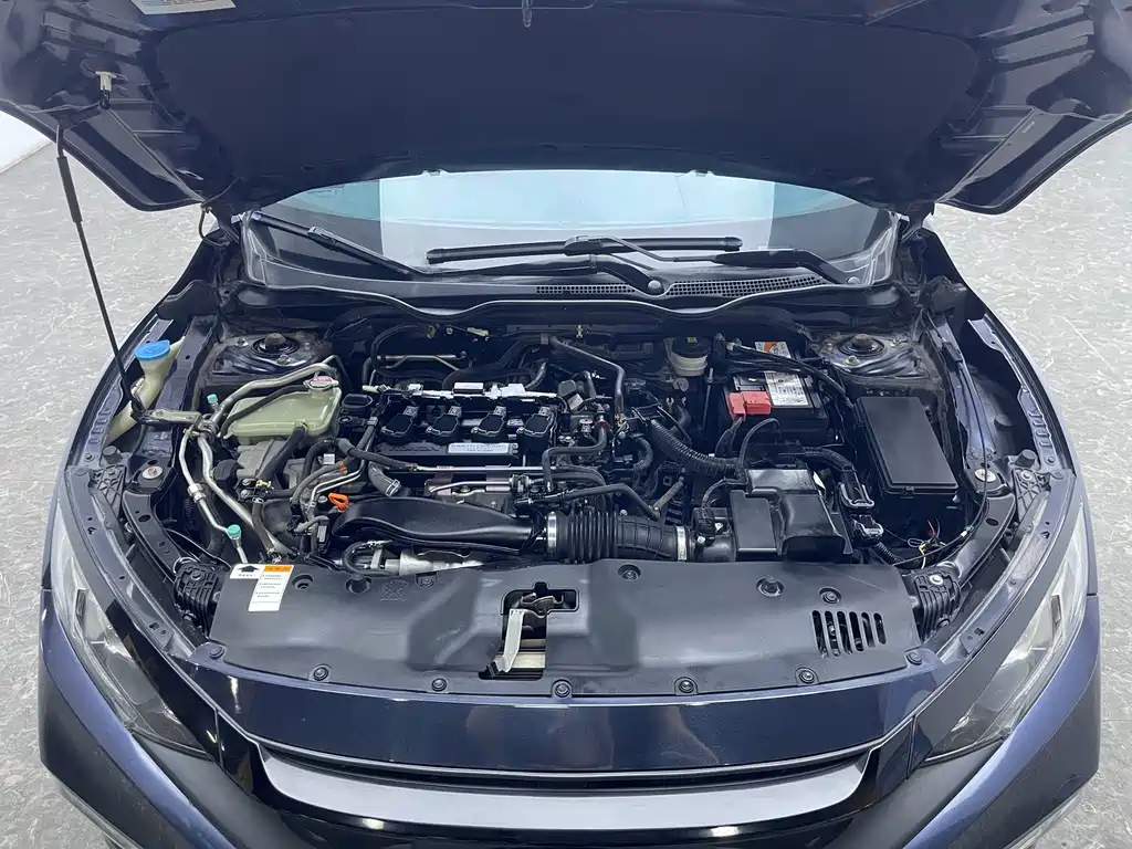 Honda Civic 2019 — фото 17