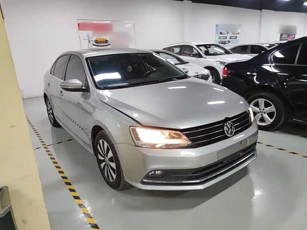 Volkswagen Sagitar 2017
