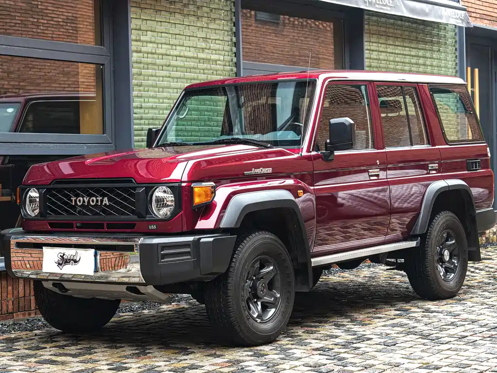 Toyota Land Cruiser 2025 — фото 1