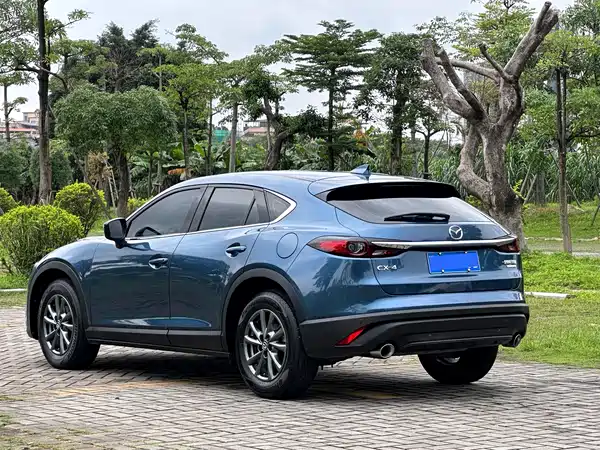 Mazda CX-4 2020