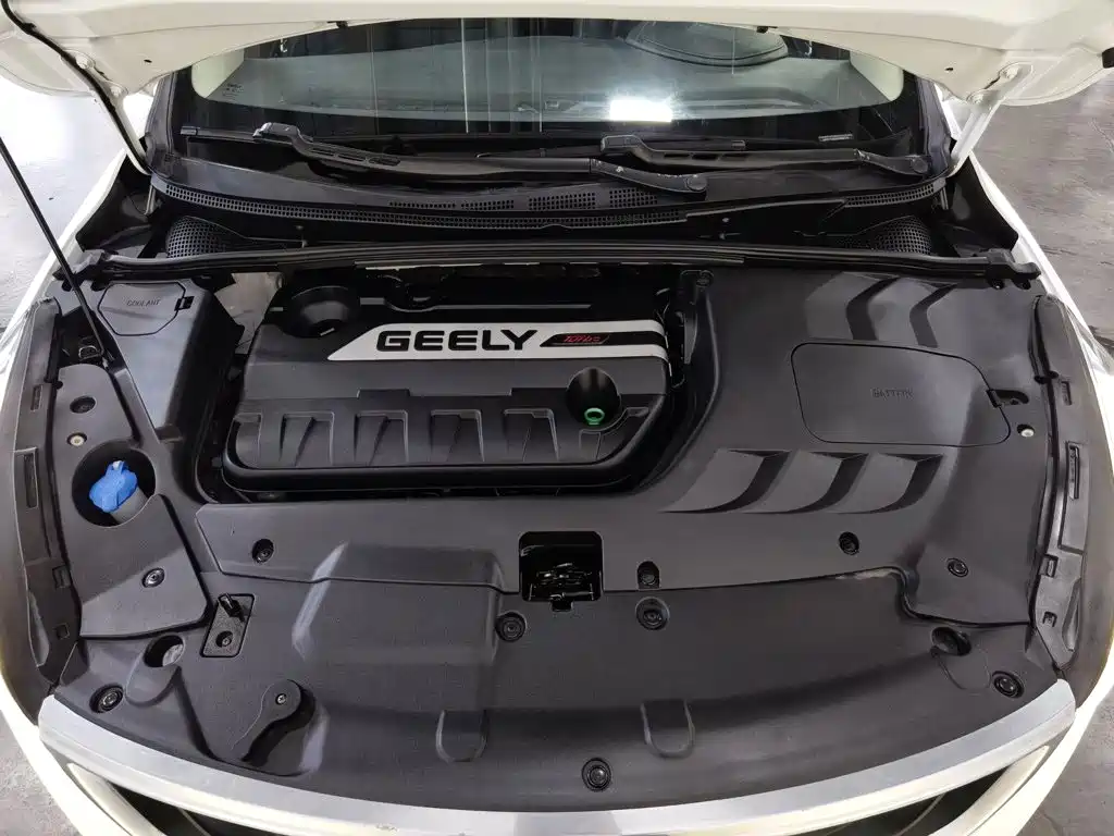 Geely Emgrand GS 2017